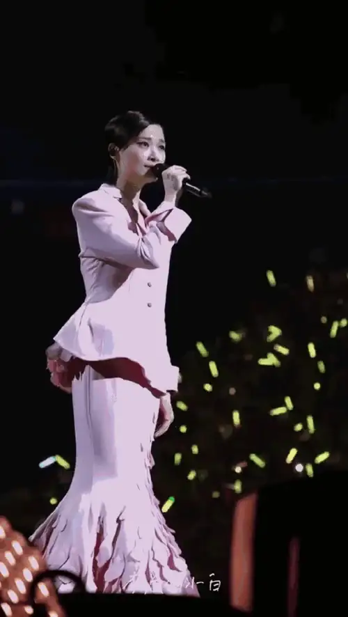 看月亮爬上來李宇春_看月亮爬上來歌詞含義_看月亮爬上來發行時間