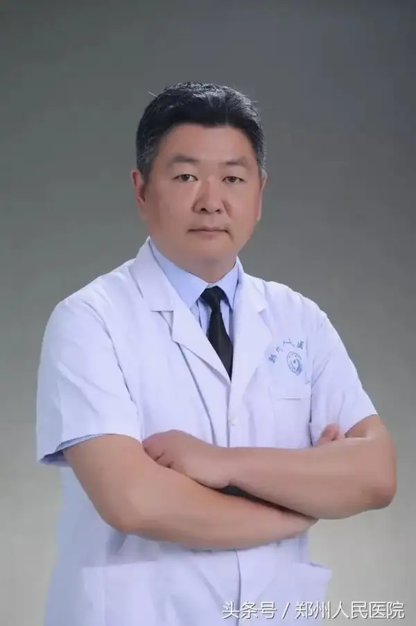 鄭州排名第一的割雙眼皮醫生_鄭州割雙眼皮醫生排行榜前十名_鄭州割雙眼皮好的醫生