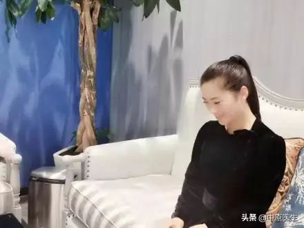 珍珍整形失敗的痛苦經驗：雙眼皮寬度差一半，不願出門