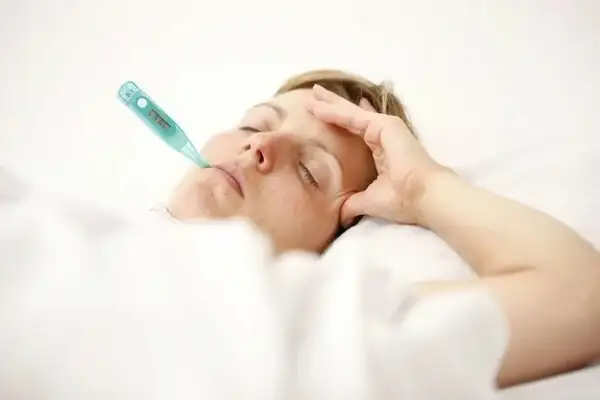 免疫力低發燒_免疫力低發高燒_發燒是免疫力低下嗎
