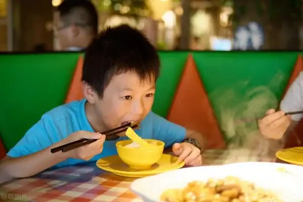 貧血的兒童吃什麼好_貧血的小孩應該吃什麼_3歲兒童貧血吃什麼好