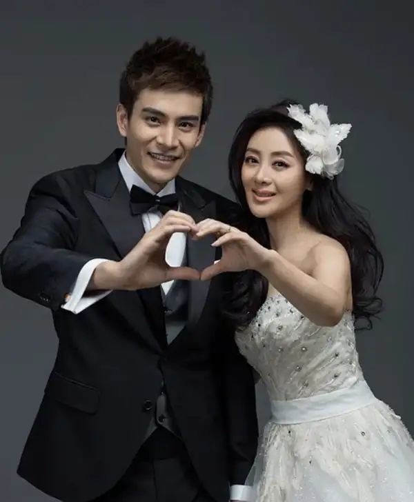 李琳前夫是誰_李琳頭婚_小李琳與前夫是什麼時候結婚的