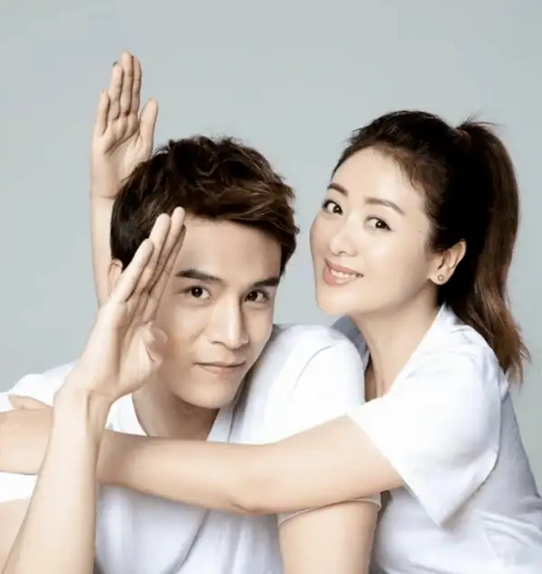 李琳頭婚_李琳前夫是誰_小李琳與前夫是什麼時候結婚的