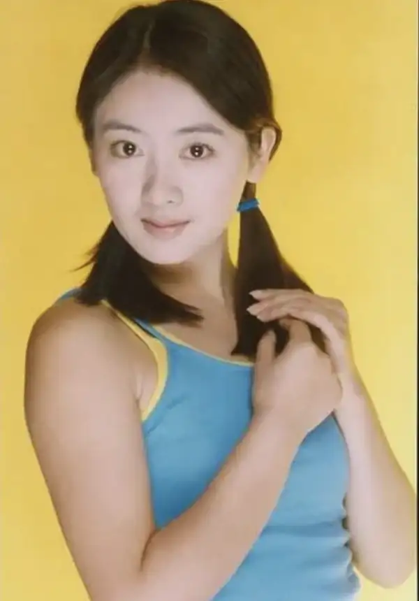 李琳前夫是誰_李琳頭婚_小李琳與前夫是什麼時候結婚的