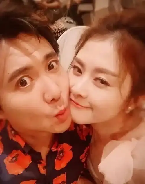 _賈玲為啥這麼胖_賈玲白凱南夫妻