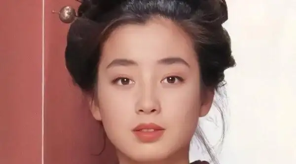 _14歲陪睡導演，16歲拍大尺度寫真！母親的貪欲毀宮澤理惠一生！  _14歲陪睡導演，16歲拍大尺度寫真！母親的貪欲毀宮澤理惠一生！