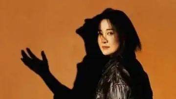 巴黎這一夜，以「特殊身分」亮相的賈玲，再次讓我們刮目相看！  __巴黎這一夜，以「特殊身分」亮相的賈玲，再次讓我們刮目相看！