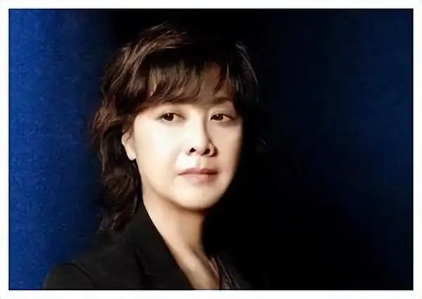 曾經美得沉魚落雁，如今淪為土氣大媽，歲月這把「殺豬刀」太狠了__曾經美得沉魚落雁，如今淪為土氣大媽，歲月這把「殺豬刀」太狠了