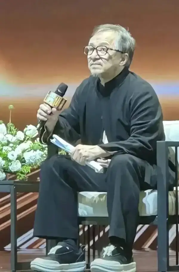 _61歲李連杰和70歲成龍都已老得一塌糊塗，63歲的費翔依然帥得堅挺_61歲李連杰和70歲成龍都已老得一塌糊塗，63歲的費翔依然帥得堅挺