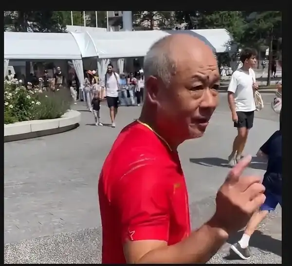 _李寧表示_李寧蓄發