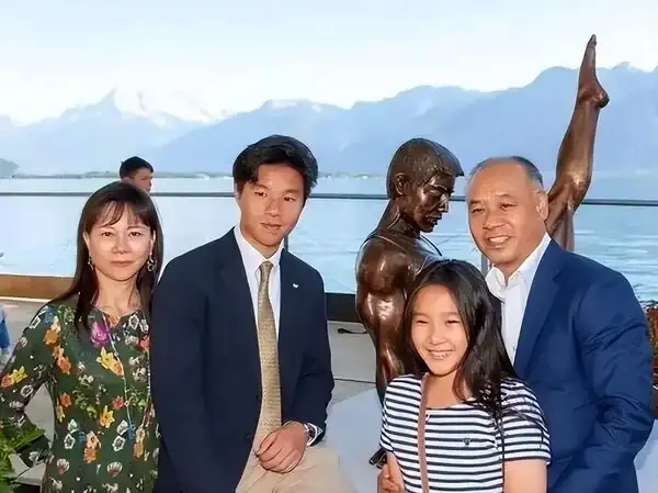 _李寧蓄發_李寧表示