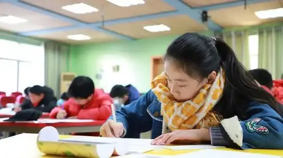 讓我後悔的一件事開頭_後悔開頭的句子_寫後悔的事的作文開頭