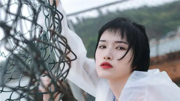 脆弱的星座是什麼星座__敏感愛吃醋的星座男