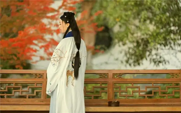 天蠍座：俊男美女、異性緣爆棚，卻為何容易花心？