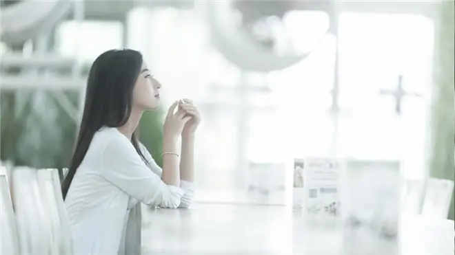 巨蟹座女性：追求溫暖關懷，討厭吝嗇鬼的男人