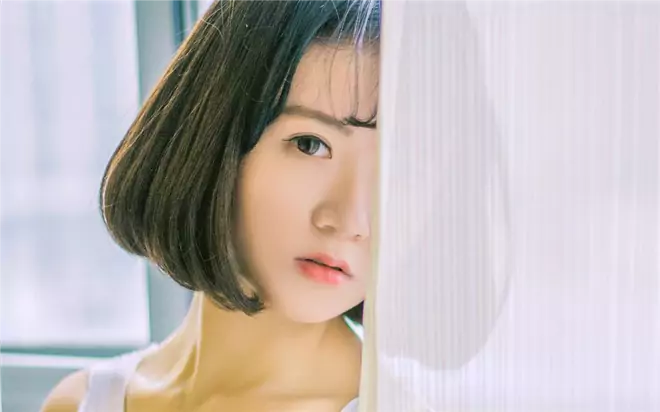 獅子座的控制欲與安全感：異地戀的挑戰與分手風險