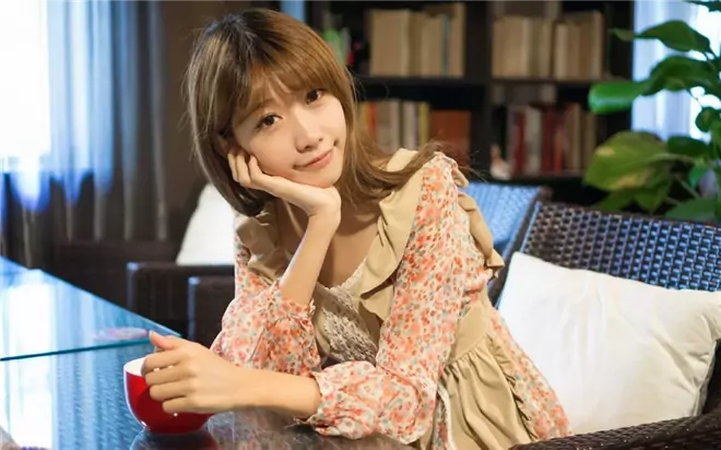 星座女性魅力解析：摩羯座與天秤座女生的獨特魅力與社交優勢